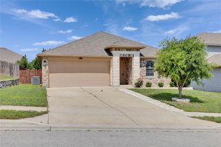 116 Leona River TRL, Hutto, TX 78634