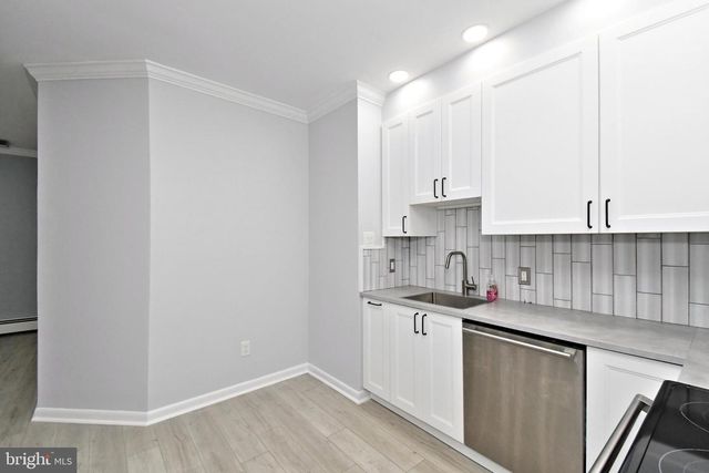 137 B S 3RD ST, Telford, PA 18969