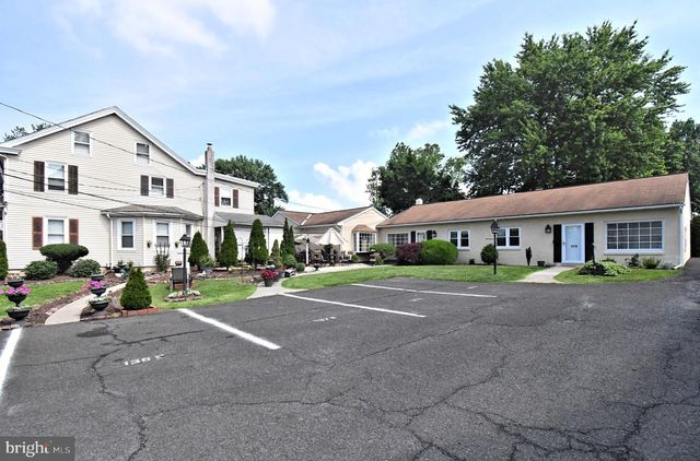 137 B S 3RD ST, Telford, PA 18969