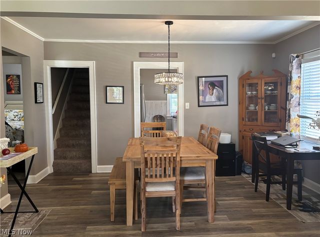 1111 Colonial Boulevard NE, Canton, OH 44714