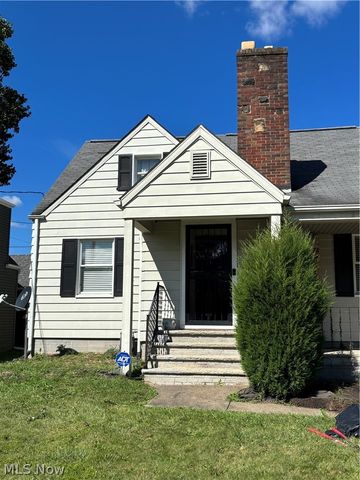 1111 Colonial Boulevard NE, Canton, OH 44714