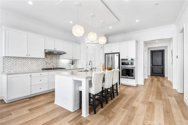 67 Runner, Irvine, CA 92620