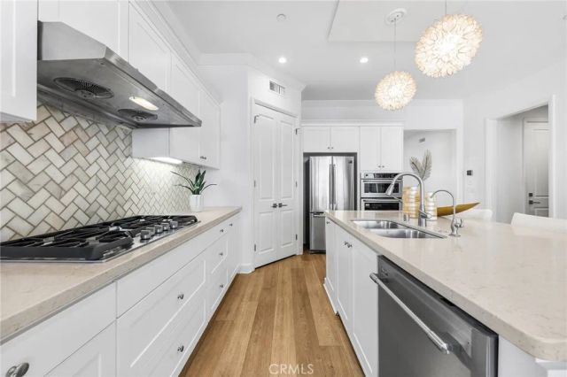 67 Runner, Irvine, CA 92620