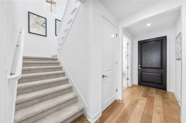 67 Runner, Irvine, CA 92620