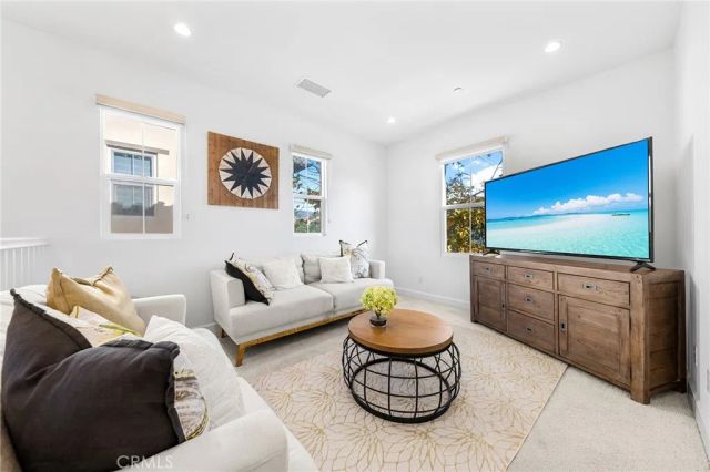 67 Runner, Irvine, CA 92620