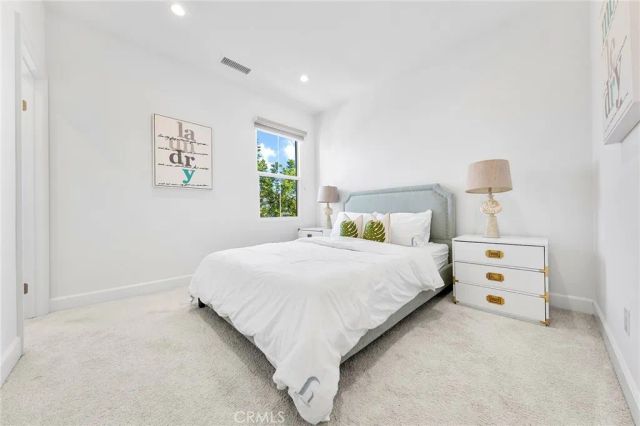 67 Runner, Irvine, CA 92620