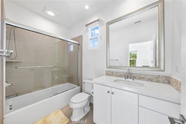 67 Runner, Irvine, CA 92620