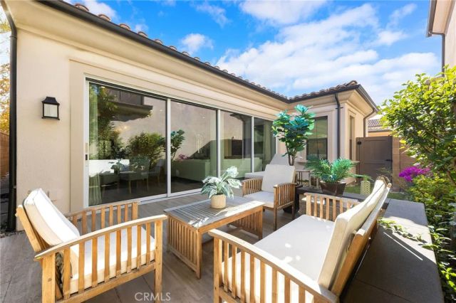 67 Runner, Irvine, CA 92620