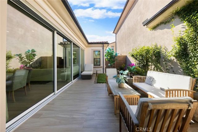 67 Runner, Irvine, CA 92620