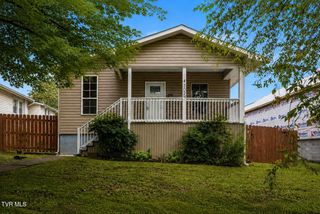 302 1/2 Highland Avenue Avenue, Johnson City, TN 37604