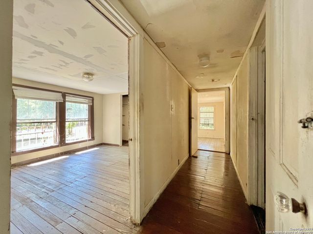 414 Moten Alley, San Antonio, TX 78202