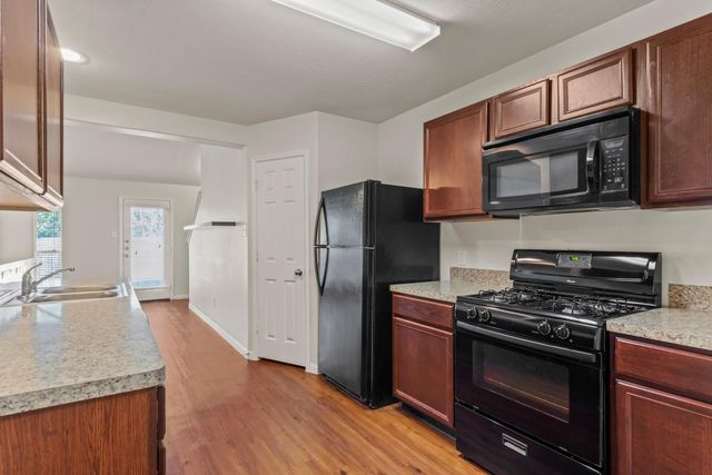 15434 Bammel Oaks Court, Houston, TX 77014