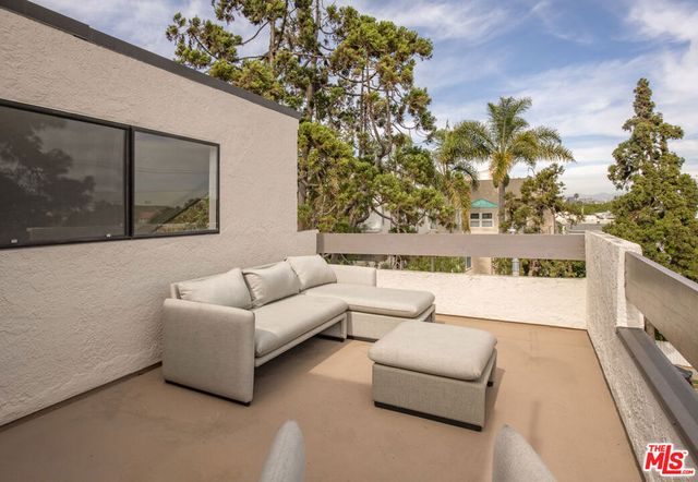 1248 23rd Street 1, Santa Monica, CA 90404