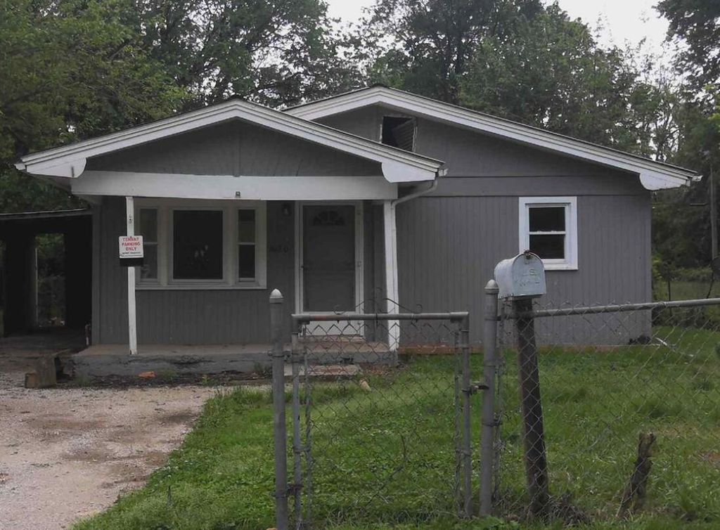 3020 W Elm Street, Springfield, MO 65802