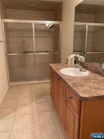 305 Central Park Place, Ramsey, NJ 07446