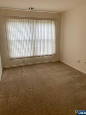 305 Central Park Place, Ramsey, NJ 07446