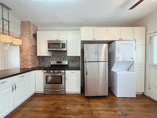 1142 Dunbar Street, Houston, TX 77009