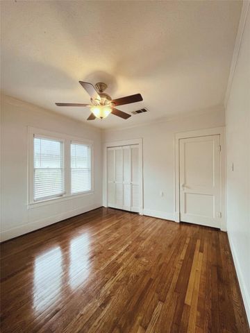 1142 Dunbar Street, Houston, TX 77009