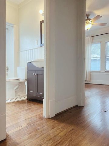 1142 Dunbar Street, Houston, TX 77009