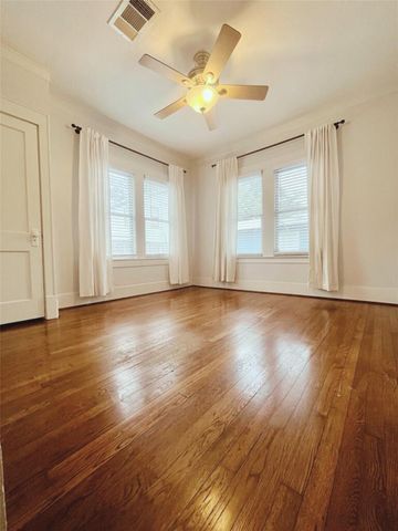 1142 Dunbar Street, Houston, TX 77009