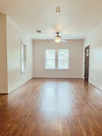 1142 Dunbar Street, Houston, TX 77009