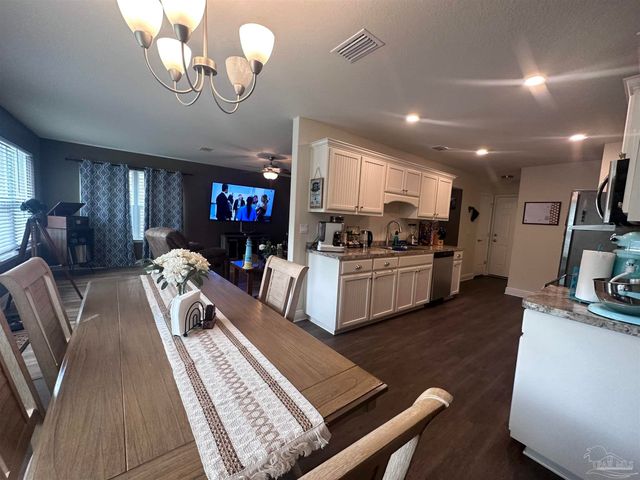 5217 Saufley Field Rd, Pensacola, FL 32526