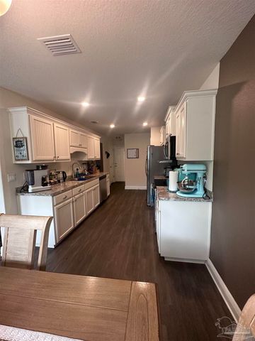 5217 Saufley Field Rd, Pensacola, FL 32526