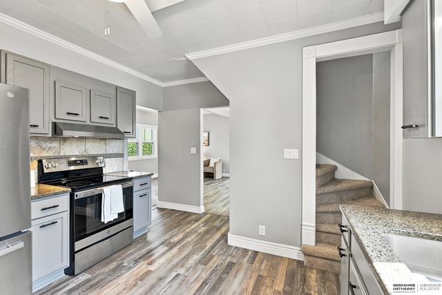 6310 Wirt Street, Omaha, NE 68104
