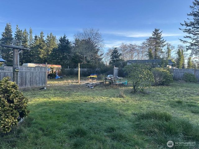 24116 V Lane, Ocean Park, WA 98640