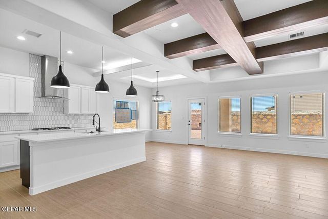 3752 Peak Place, El Paso, TX 79938