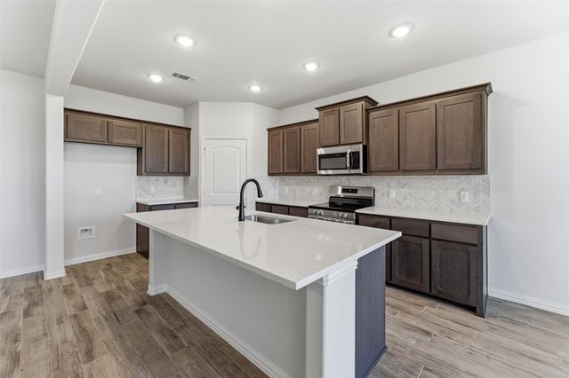 1233 Sabine River Lane, Springtown, TX 76082