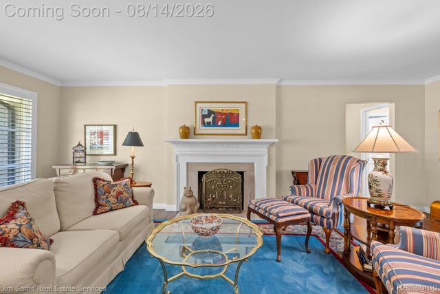 29 Hampton Road, Village Of Grosse Pointe Shores, MI 48236