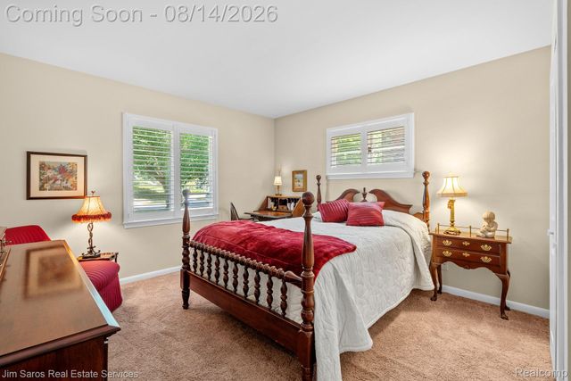 29 Hampton Road, Village Of Grosse Pointe Shores, MI 48236