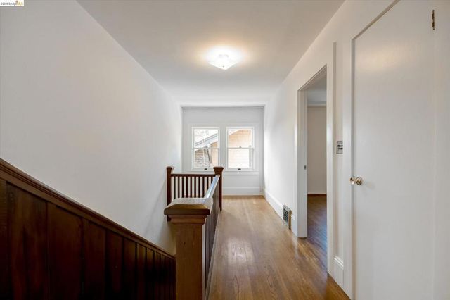 5570 Taft Ave, Oakland, CA 94618