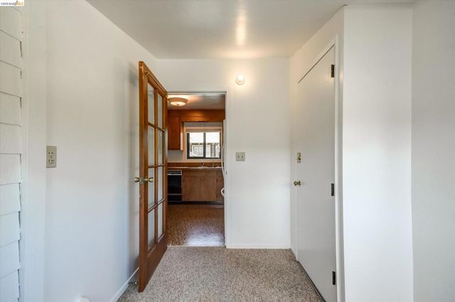 5570 Taft Ave, Oakland, CA 94618