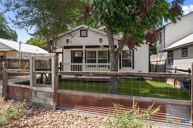 2018 Katy Street, New Braunfels, TX 78130