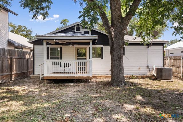 2018 Katy Street, New Braunfels, TX 78130