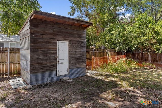 2018 Katy Street, New Braunfels, TX 78130