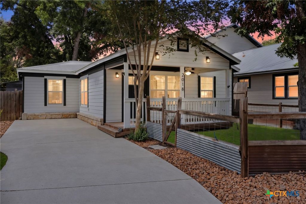 2018 Katy Street, New Braunfels, TX 78130