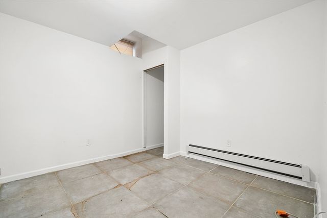 952 Bridge St, Lowell, MA 01850