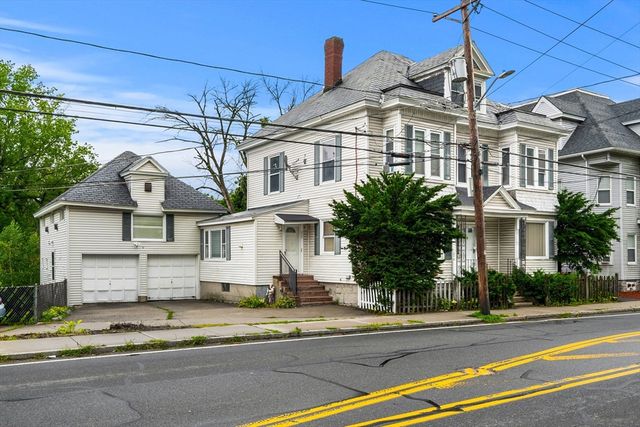 952 Bridge St, Lowell, MA 01850