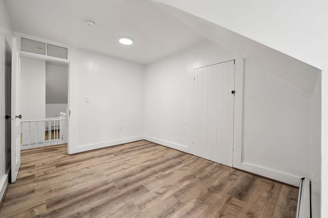 952 Bridge St, Lowell, MA 01850