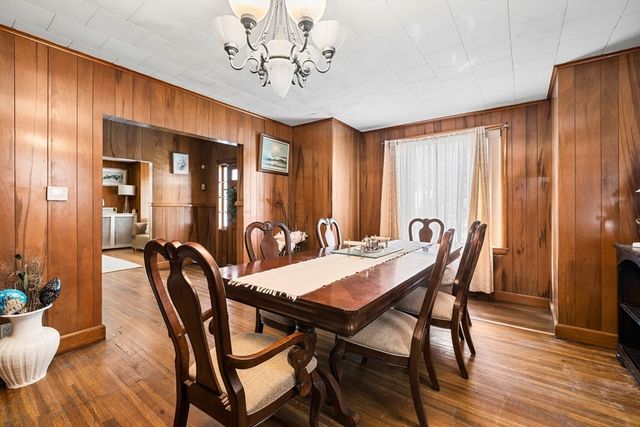 952 Bridge St, Lowell, MA 01850