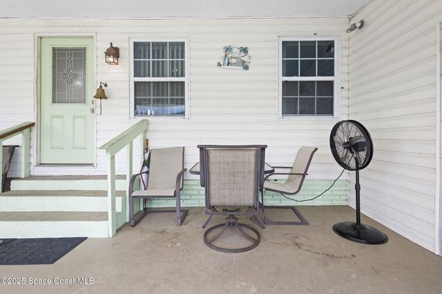 554 Marnie Circle, West Melbourne, FL 32904