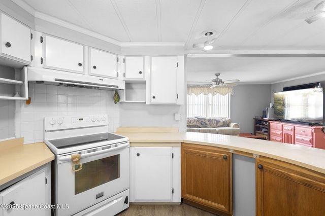 554 Marnie Circle, West Melbourne, FL 32904