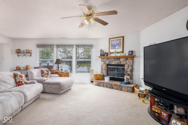 2292 Hampton Drive, Franklin, IN 46131