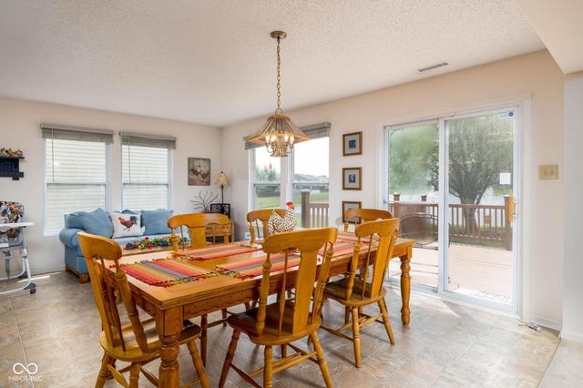 2292 Hampton Drive, Franklin, IN 46131