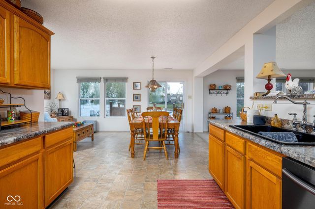 2292 Hampton Drive, Franklin, IN 46131