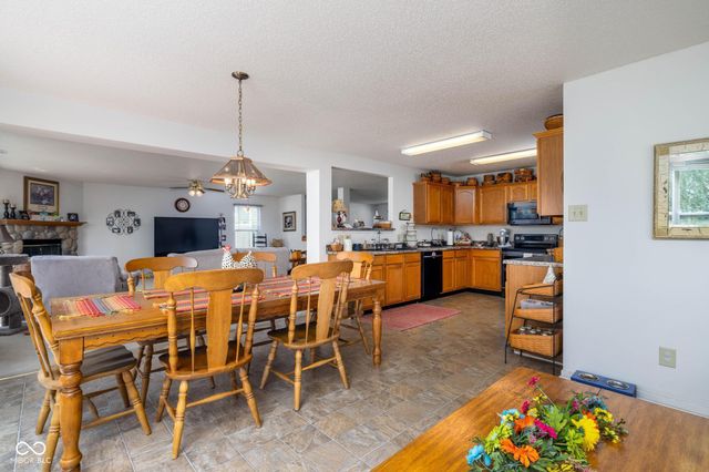 2292 Hampton Drive, Franklin, IN 46131