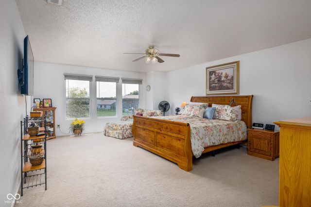 2292 Hampton Drive, Franklin, IN 46131